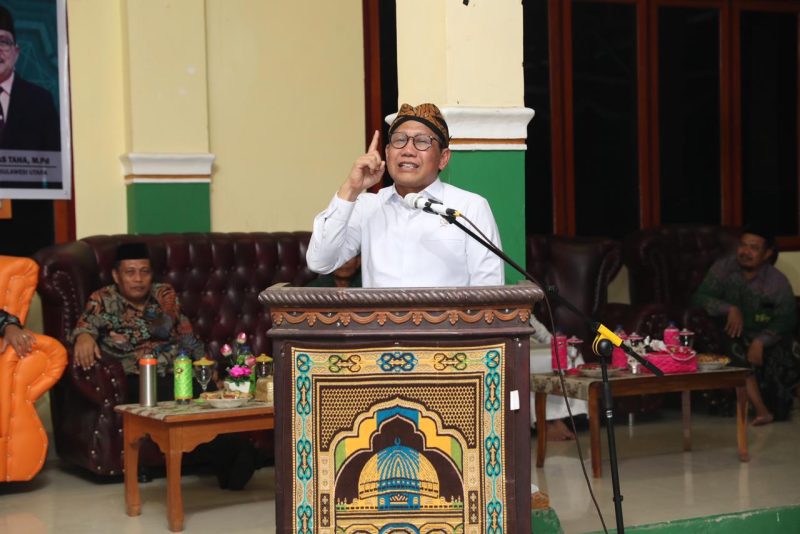 Menteri Desa, Pembangunan Daerah Teringgal dan Transmigrasi, Abdul Halim Iskandar menghadiri sekaligus memberikan arahan pada kegiatan Konferensi Cabang 1 PCNU Kab. Talaud. Kamis (16/08/23). 
Dok. Sigit Purwanto/ Humas Kemendes