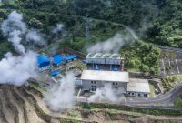 Ilustrasi Pembangkit energi baru terbarukan (EBT), Pembangkit Listrik Tenaga Panas Bumi (PLTP) Ulumbu yang berlokasi di Kabupaten Manggarai, Nusa Tenggara Timur dengan kapasitas total 10 MW (4x2,5 MW) dan menjadi tulang punggung kebutuhan energi listrik pada sistem interkoneksi Manggarai yang terbentang dari Labuan Bajo, Ruteng, hingga ke Ulumbu.