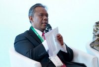 Direktur Legal and Human Capital Management PLN, Yusuf Didi Setiarto dalam diskusi panel di Indonesia Sustainability Forum Kamis, (7/9) menyampaikan PLN mempersiapkan Sumber Daya Manusia (SDM) untuk mengelola proyek-proyek transisi energi dengan mengirim pegawai belajar ke luar negeri.