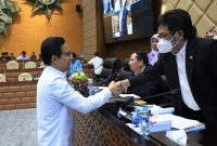 Jakarta, Abdul Halim Iskandar Menteri Desa, PDTT Rapat Kerja Dengan Komisi V DPR RI terkait Penyesuaian RKAKL Tahun 2024 Sesuai Hasil Pembahasan Badan Anggaran
Di Gedung DPR RI, Selasa, 12/9/2023. 

Foto : Didi/Kemendes