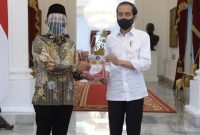 Anggota Komisi VIII DPR RI dari fraksi Partai Kebangkitan Bangsa (PKB) bersama Presiden Joko Widodo / foto ist