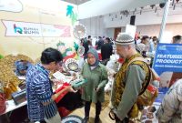 Produk-produk dari Usaha Mikro dan Kecil (UMK) binaan PLN sukses menarik minat banyak pengunjung Festival Pasar Senggol Turki 2023 pada Minggu (10/9).