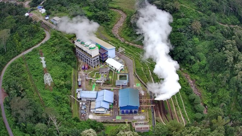 Pembangkit Listrik Tenaga Panas Bumi Ulumbu, Pembangkit EBT yang berlokasi di Kabupaten Manggarai, Nusa Tenggara Timur dengan kapasitas total 10 MW.