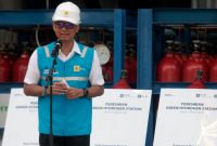 Direktur Utama PLN Darmawan Prasodjo saat menyampaikan sambutan dalam acara peresmian Green Hydrogen Plant pertama di Indonesia yang berlokasi di kawasan Pembangkit Listrik Tenaga Gas Uap (PLTGU) Muara Karang, Pluit, Jakarta, Senin (9/10). Dirinya menyampaikan pihaknya akan terus melakukan inovasi untuk meningkatkan skala produksi green hydrogen. Menurutnya kehadiran hidrogen hijau akan menjadi salah satu jawaban untuk menghadapi transisi energi.