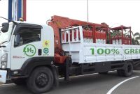 Tabung green hydrogen diangkut menggunakan truk untuk supply utama hydrogen refueling station kendaraan hidrogen.