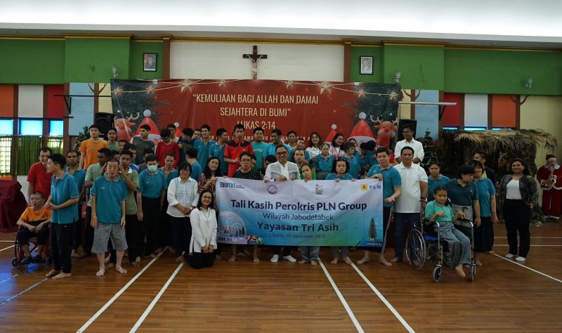 Penyerahan Tali Kasih Perokris PLN Group bagi Yayasan Tri Asih, Kebon Jeruk, Jakarta Barat yang merupakan tempat bagi orang-orang yang berkebutuhan khusus untuk dirawat, dididik dan diberikan pelatihan agar memiliki kemampuan di tengah keterbatasan yang dimiliki.