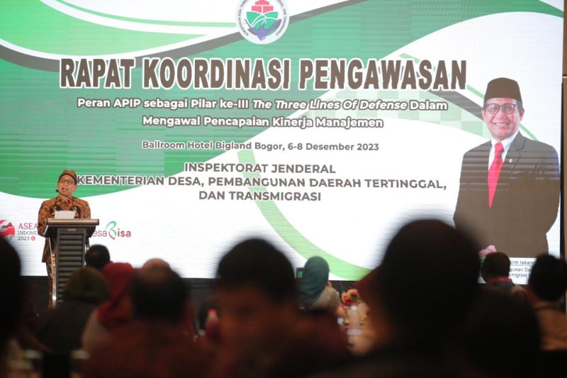 BOGOR - Menteri Desa, Pembangunan Daerah Tertinggal dan Transmigrasi Abdul Halim Iskandar, Membuka Rapat koordinasi pengawasan, terkait peran apip sebagai pilar ke III The Three lines of Defense dalam mengawal pencapaian kinerja Manajemen, pada Rabu 6/12/23.
Foto : Angga/Kemendespdtt