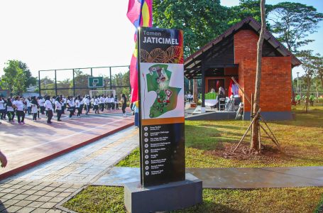 Pj. Heru Resmikan Taman Jaticimel di Cipinang Kampung Melayu