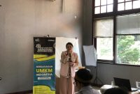 Ketua Srikandi PLN Unit Induk Distribusi Jakarta Raya, Meyrina Paulina Turambi  dalam kesempatannya di Seminar International Women's Day di hadapan pegiat UMK perempuan