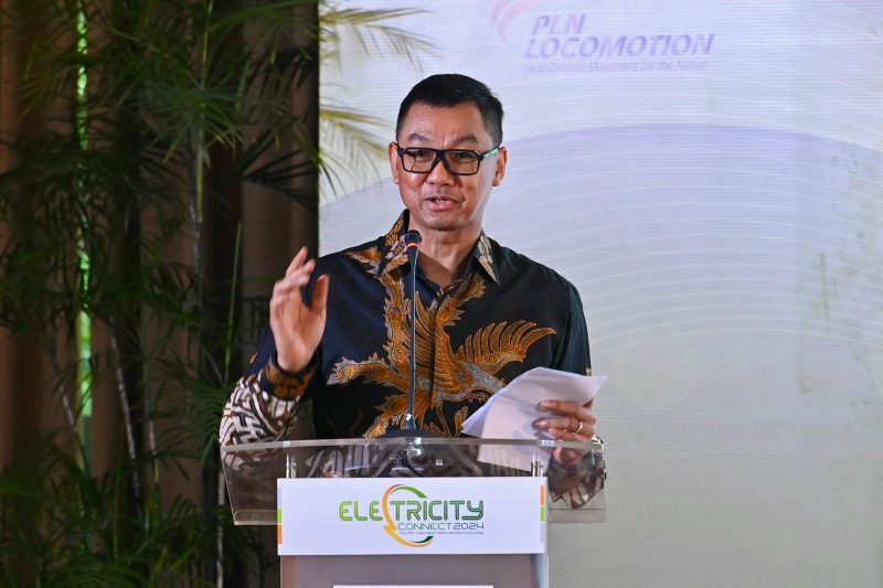 Direktur Utama PLN Darmawan Prasodjo saat menyampaikan sambutannya dalam peluncuran Electricity Connect di Hotel Dharmawangsa, Jakarta pada (17/7).