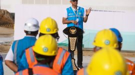 Direktur Utama PLN, Darmawan Prasodjo saat memimpin langsung apel siaga mengatakan PLN siap all out mengamankan kelistikan untuk upacara peringatan HUT Kemerdekaan Ke-79 RI baik dari sisi pasokan daya, transmisi, distribusi, dan personel.