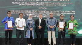 Jakarta- Paiman Raharjo Wakil Menteri Desa, PDTT. Membuka Acara Workshop Nasional Program TEKAD 202. Senin, 26 Agustus 2024 di Hotel Mercure Ancol.  Foto : Didi Humas Kemendesa