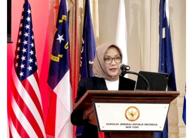 Deputi Bidang Kewirausahaan KemenkopUKM Siti Azizah
