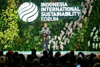 Presiden Joko Widodo saat membuka Indonesia International Sustainability Forum (IISF) 2024 di Jakarta Convention Center pada Kamis (5/9).