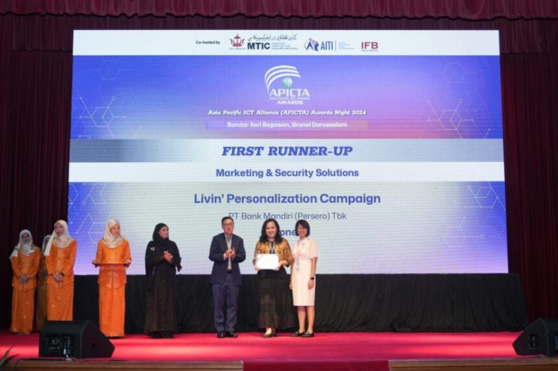  Asia Pacific Information and Communication Technology Alliance (APICTA) menobatkan Bank Mandiri sebagai 1st Runner Up Marketing & Security Solutions di kawasan Asia Pasifik pada ajang APICTA Awards 2024 pada Desember 2024 lalu di Brunei Darussalam. / foto ist