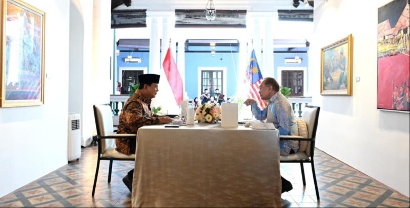 Presiden Republik Indonesia, Prabowo Subianto bertemu dengan Perdana Menteri (PM) Malaysia Anwar Ibrahim pada Kamis, 9 Januari 2025, di Rumah Tangsi, Kuala Lumpur, Malaysia. Foto: BPMI Setpres/Kris