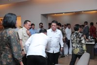 Wakil Menteri Desa dan Pembangunan Daerah Tertinggal A. Riza Patria menghadiri Rapat Koordinasi Tingkat Menteri tentang Data Tunggal Sosial dan Ekonomi Nasional dan Percepatan Penanggulangan Kemiskinan, di Kantor Menko Pemberdayaan Masyarakat, Kamis (30/01/2025).

Dok. Sigit Purwanto/Humas Kemendes PDT