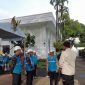 Direktur Distribusi PLN, Adi Priyanto (kedua dari kanan) terjun langsung dalam memastikan keandalan kelistrikan di Istana Presiden selama pelantikan Kepala Daerah.