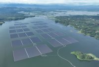 Foto Landscape PLTS Terapung Cirata 192 MWp. Berlokasi di Cirata, Kabupaten Purwakarta, Jawa Barat. PLTS Terapung ini mampu melistriki setara dengan 50.000 rumah dan mengurangi emisi karbon hingga 214.000 ton co2 pertahun. PLN NP tengah mengkaji bersama Masdar untuk ekspansi pembangkit ramah lingkungan, mengingat baru sebesar 3.8% dari total luas lahan yang terpakai.
