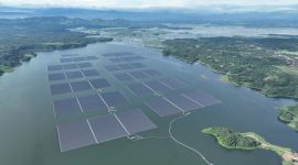 Foto Landscape PLTS Terapung Cirata 192 MWp. Berlokasi di Cirata, Kabupaten Purwakarta, Jawa Barat. PLTS Terapung ini mampu melistriki setara dengan 50.000 rumah dan mengurangi emisi karbon hingga 214.000 ton co2 pertahun. PLN NP tengah mengkaji bersama Masdar untuk ekspansi pembangkit ramah lingkungan, mengingat baru sebesar 3.8% dari total luas lahan yang terpakai.