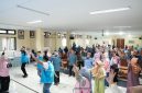 Dalam rangkaian Hari Kartini para Srikandi dan YBM PLN EPI menghadirkan keceriaan dan semangat baru bagi para lansia yang tinggal di panti Sosial Tresna Werdha Budi Mulia 1 di Cipayung, Jakarta Timur.
