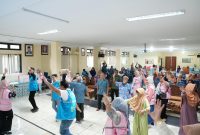 Dalam rangkaian Hari Kartini para Srikandi dan YBM PLN EPI menghadirkan keceriaan dan semangat baru bagi para lansia yang tinggal di panti Sosial Tresna Werdha Budi Mulia 1 di Cipayung, Jakarta Timur.