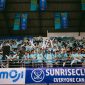 Suasana riuh supporter Jakarta Electric PLN menggema di GOR Sritex, Solo, Sabtu (3/5). Membawa energi positif yang membakar semangat para tim dalam pertandingan Final Four PLN Mobile Proliga 2025. ( foto Ist )