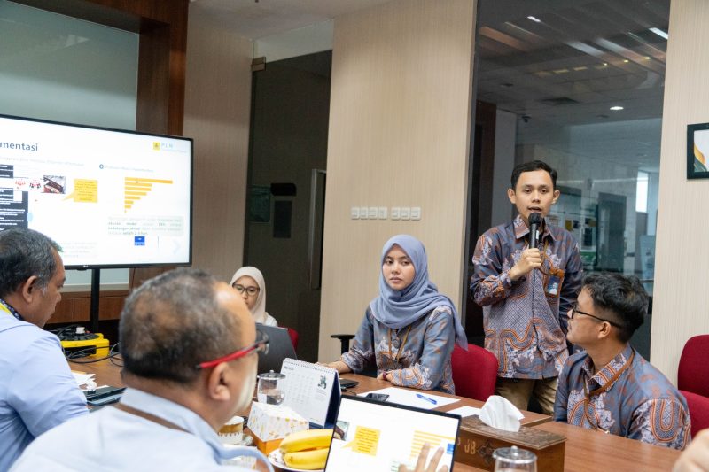 Peserta Seleksi Penghargaan Karya Inovasi (SPKI) PLN Nusantara Power 2025  memaparkan karya inovasi di hadapan juri dalam babak penjurian pada 21 - 22 Mei di Unit Pembangkitan  Muara Karang.  Ajang seleksi tahunan ini menjadi wahana untuk menyaring inovasi terbaik dari seluruh unit PLN NP di Indonesia.