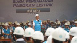 Direktur Distribusi PLN, Adi Priyanto selaku pembina Apel Siaga Pengamanan Pasokan Listrik Iduladha 1446 H menyampaikan bahwa sistem kelistrikan nasional menjelang perayaan Iduladha berada dalam kondisi optimal. Dalam periode siaga ini, PLN mengerahkan 43.493 personel yang bersiaga 24 jam nonstop di sebanyak 17.633 posko kelistrikan di titik lokasi yang menjadi prioritas.