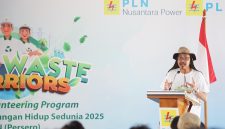 Direktur Pengendalian Pencemaran dan Kerusakan Wilayah Pesisir dan Laut Kementerian Lingkungan Hidup, Sayid Muhadhar, saat membuka acara puncak Zero Waste Warriors, di Bekasi, Kamis (12/6) dalam rangka memperingati Hari Lingkungan Hidup Sedunia 2025. Ia memberikan apresiasi atas inisiatif PLN dalam mendorong kolaborasi multisektor untuk pelestarian lingkungan.