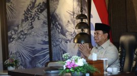 Presiden Republik Indonesia, Prabowo Subianto, saat meresmikan delapan proyek Pembangkit Listrik Tenaga Panas Bumi (PLTP), sebagai bagian dari 55 proyek energi baru terbarukan (EBT) di 15 provinsi, pada Kamis (26/6). Ia menyampaikan bahwa pembangunan PLTP menjadi bukti kemandirian energi Indonesia. Foto: BPMI Setpres