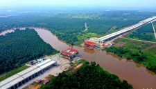 Ket : Proyek Jalan Tol Lingkar Pekanbaru (Junction Pekanbaru – Bypass Pekanbaru)