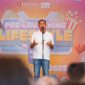 Executive Vice President Penjualan dan Pelayanan Pelanggan Retail PLN, Daniel Lestanto saat membuka acara Pre-Launching Fitur Lifestyle pada Aplikasi PLN Mobile yang diselenggarakan di Jakarta, Senin (21/7).
Melalui fitur Lifestyle, masyarakat dapat membeli tiket konser, mengikuti event, menikmati promo hiburan, sampai akses kelas online melalui Aplikasi PLN Mobile.