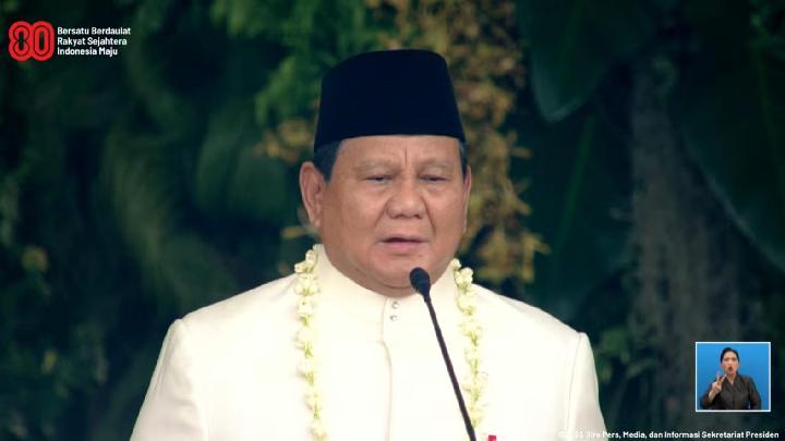 Presiden Prabowo Subianto memimpin langsung Upacara Peringatan Detik-Detik Proklamasi Kemerdekaan Republik Indonesia di halaman Istana Merdeka, Jakarta, pada Minggu, 17 Agustus 2025 ( foto Ist )