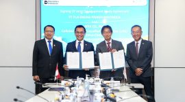 PLN EPI dan JERA menandatangani Joint Development Study Agreement (JDSA) sebagai langkah strategis dalam memperkuat kolaborasi pengembangan rantai nilai gas alam cair (Liquefied Natural Gas/LNG) di Indonesia sebagai wujud komitmen kedua belah pihak dalam mendorong penyusunan rencana pengembangan rantai nilai LNG yang komprehensif.

Kiri ke kanan Iwan Agung Firstantara, Mantan Direktur Utama PLN EPI ; Rakhmad Dewanto, Direktur Utama PLN EPI; Ryutaro Suzuki, Executive Officer Head of the Asia Middle East Group JERA Co., Inc.; dan Manabu Onuki, President Director (CEO) of JERA Energi Indonesia.