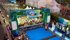 Antusiasme 6.500 peserta yang memadati garis start menanti momen flag off pada gelaran PLN Electric Run tahun lalu.