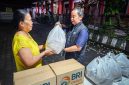 BRI melalui program Corporate Social Responsibility (CSR) BRI Peduli bergerak cepat menyalurkan bantuan tanggap bencana untuk masyarakat terdampak di Bali dan NTT. Foto: Dok BRI