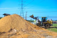 Pemerintah menempatkan biomassa sebagai elemen strategis dalam roadmap transisi energi menuju NZE 2060 atau lebih cepat. (Foto: Serbuk Kayu sebagai bahan cofiring biomassa di PLTU Indramayu)