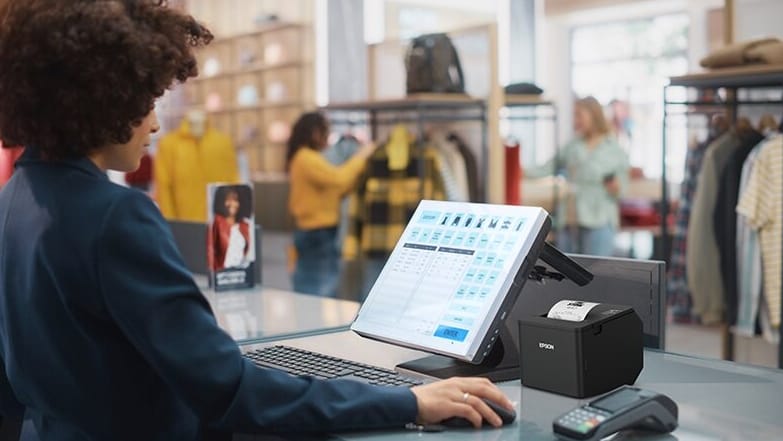 Epson , TM-T82IV—dirancang untuk memenuhi kebutuhan bisnis ritel dan F&B modern yang serba cepat dengan volume transaksi tinggi. / foto ist