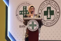 Direktur Utama Admedika Dian Prambini saat memberikan paparan pada acara Seminar Nasional PERSI XXI, Seminar Patient Safety XIX, dan Hospital Expo XXXVII di ICE BSD, Tangerang pada (26/9).