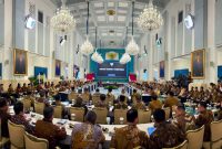 Presiden Prabowo Subianto menyampaikan pengantar dalam Sidang Kabinet Paripurna (SKP) yang digelar di Istana Negara, Jakarta, pada Senin, 20 Oktober 2025. (Foto: BPMI Setpres)