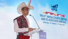 Direktur Utama PLN, Darmawan Prasodjo menyampaikan bahwa Indonesia memiliki potensi energi baru terbarukan (EBT) yang sangat besar, namun dalam pengembangannya menghadapi tantangan mismatch antara lokasi pusat EBT dengan pusat permintaan listrik. Jaringan listrik interkoneksi ASEAN menjadi salah satu solusi yang memungkinkan Indonesia berbagi energi, menyeimbangkan sistem, dan memperkuat ketahanan energi di kawasan.