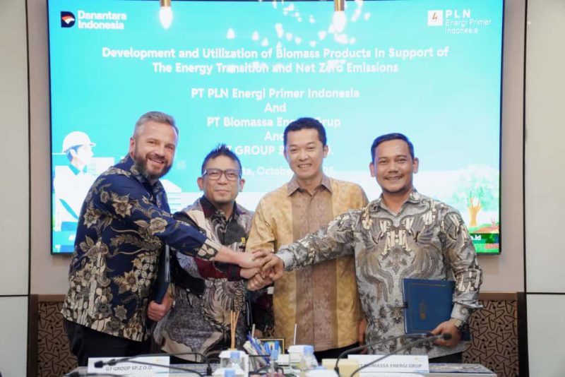 PT PLN Energi Primer Indonesia (PLN EPI) menandatangani Memorandum of Understanding (MoU) dengan PT Biomassa Energi Group (BEG) dan G7 Group SP.Z.O.O asal Polandia untuk memperkuat rantai pasok dan ekspor biomassa Indonesia ke pasar global, khususnya Asia dan Eropa.
