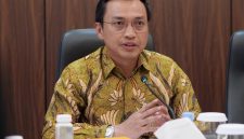 Direktur Utama PLN Energi Primer Indonesia, Rakhmad Dewanto menyampaikan bahwa pengembangan biomassa merupakan bagian penting dari strategi dekarbonisasi PLN Group. Langkah ini juga menjadi kontribusi PLN terhadap target Nationally Determined Contribution (NDC) 2030 dan Net Zero Emission 2050.