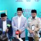 Menteri Agama Nasaruddin Umar (tengah) seusai memberikan sambutan dalam Annual Conference on Pesantren Education yang diselenggarakan oleh Majelis Masyayikh di Jakarta, Rabu (5/11/2025).