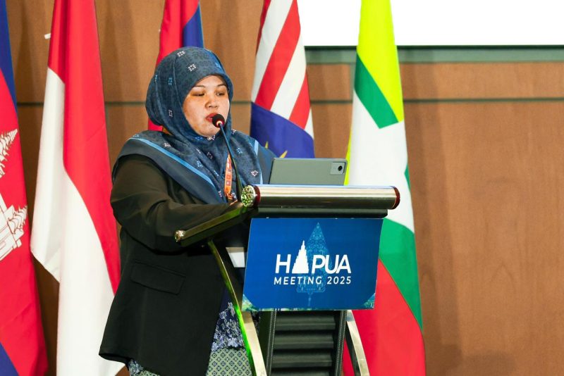 Dalam sambutannya dalam agenda The 13th Meeting of Heads of ASEAN Power Utilities/Authorities (HAPUA) Working Group 5 dengan tema “Human Capital Mindshift: Aligned People, Strategy, and Growth”, yang digelar di Yogyakarta pada Senin (3/11), Co-Chairman HAPUA Working Group 5, Hjh Izwaliani Hj Zulkarnain menyampaikan bahwa keberhasilan transisi energi di kawasan tidak hanya bergantung pada teknologi, tetapi juga pada perubahan cara berpikir dan peningkatan kapasitas SDM.