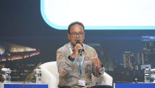 Direktur Utama PLN Nusantara Power Ruly Firmansyah saat menjadi pemateri dalam Electricity Connect 2025. Electricity Connect tahun 2025 akan  digelar pada 19–21 November 2025.