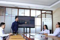 PLN resmi sertifikasi bergengsi Great Place to Work (GPTW) Indonesia 2025 sebagai pengakuan global atas keberhasilan perusahaan menciptakan lingkungan kerja terbaik, capaian ini diraih berkat keberhasilan PLN dalam menjalankan transformasi organisasi.