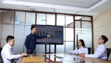 PLN resmi sertifikasi bergengsi Great Place to Work (GPTW) Indonesia 2025 sebagai pengakuan global atas keberhasilan perusahaan menciptakan lingkungan kerja terbaik, capaian ini diraih berkat keberhasilan PLN dalam menjalankan transformasi organisasi.