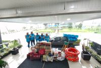 Tim Tanggap Darurat PLN Nusantara Power UP Belawan beserta perbekalan yang akan dibawa untuk menembus daerah yang terkepung banjir. Selain membatu warga, tim yang diberangkatkan pada Kamis (27/11) ini juga menyiapkan kondisi untuk pengiriman bantuan dari PLN NP selanjutnya.